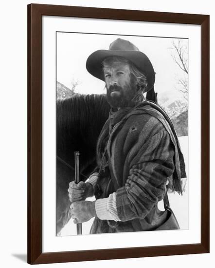 JEREMIAH JOHNSON, 1972 directed by SYNEY POLLACK Robert Redford (b/w photo)-null-Framed Photo