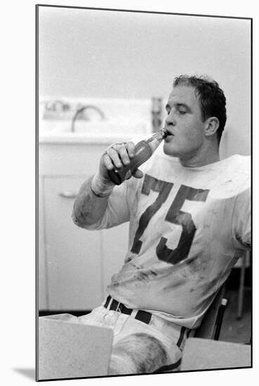 Jerry Mays of Kansas City Chiefs During Halftime, Superbowl I, Los Angeles, CA, January 15, 1967-Bill Ray-Mounted Photographic Print