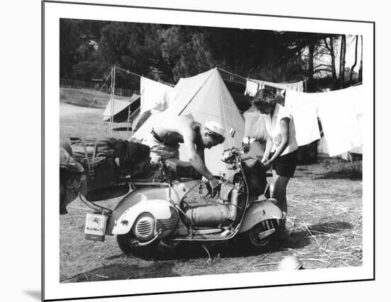 Jeune Couple en Camping, 1960-Charles Delius-Mounted Art Print