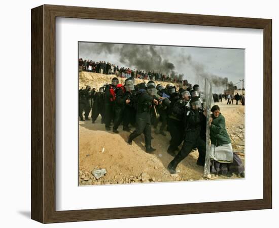 Jewish Settler Struggles with an Israeli Security Officer as Authorities Evacuated the Settlement-null-Framed Photographic Print