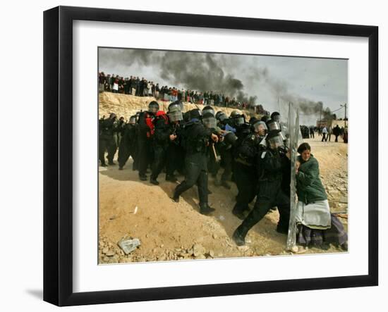 Jewish Settler Struggles with an Israeli Security Officer as Authorities Evacuated the Settlement-null-Framed Photographic Print