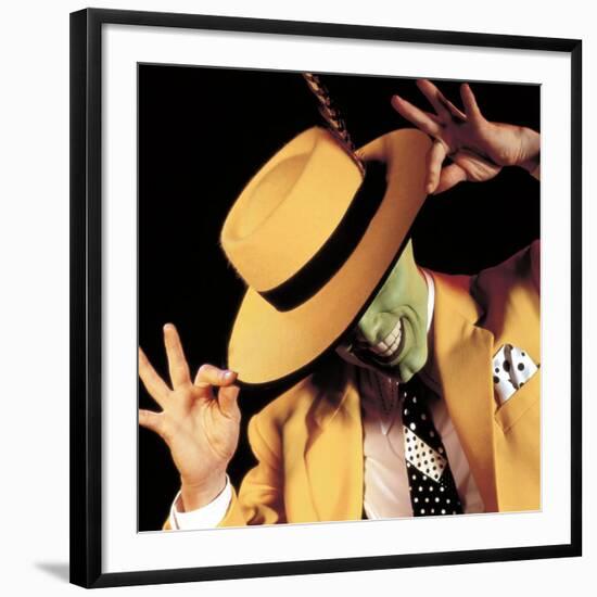 JIM CARREY. "THE MASK" [1994], directed by CHUCK RUSSELL.-null-Framed Photographic Print