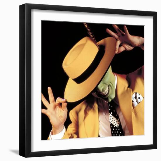 JIM CARREY. "THE MASK" [1994], directed by CHUCK RUSSELL.-null-Framed Photographic Print