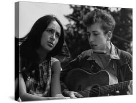 Joan Baez and Bob Dylan Singing at the 1963 Civil Rights March on Washington-null-Stretched Canvas