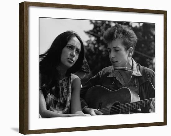 Joan Baez and Bob Dylan Singing at the 1963 Civil Rights March on Washington-null-Framed Photo