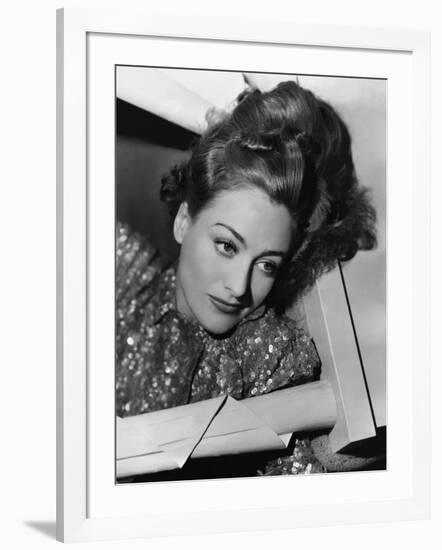 JOAN CRAWFORD dans les annees 30 JOAN CRAWFORD IN THE 30'S (b/w photo)-null-Framed Photo