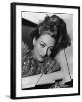 JOAN CRAWFORD dans les annees 30 JOAN CRAWFORD IN THE 30'S (b/w photo)-null-Framed Photo