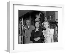 Joan Fontaine, Judith Anderson, Alfred Hitchcock, Rebecca, 1940-null-Framed Photographic Print