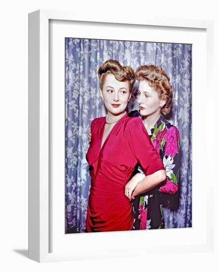 Joan Fontaine, Olivia De Havilland-null-Framed Photographic Print