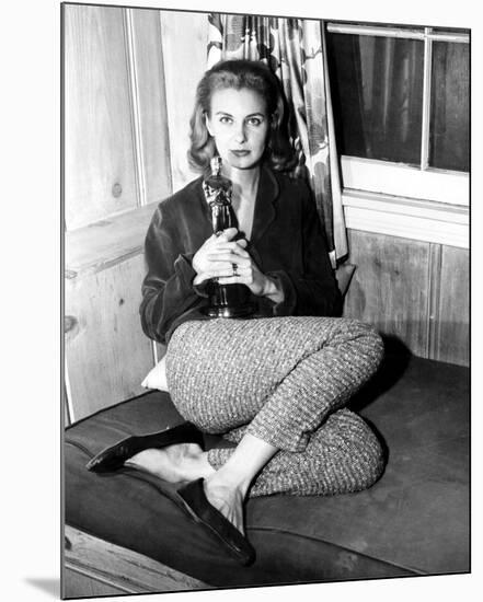 Joanne Woodward-null-Mounted Photo