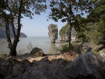 Ao Maya, Longtailboat in Front, Ko Phi Phi Leh, Thailand-Joern Simensen-Photographic Print