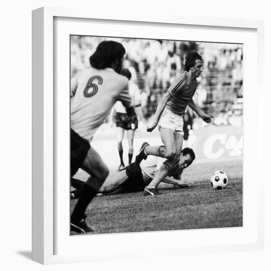 Johan Cruyff (1947-)-null-Framed Giclee Print