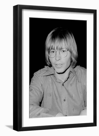 John Denver, Shepherds Bush, London, 1974-Brian O'Connor-Framed Photographic Print