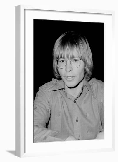 John Denver, Shepherds Bush, London, 1974-Brian O'Connor-Framed Photographic Print