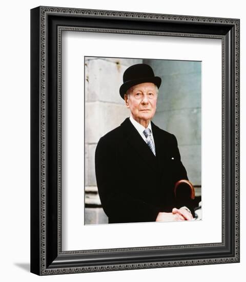 John Gielgud, Arthur (1981)-null-Framed Photo