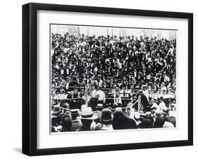 John L. Sullivan V. Jake Kilrain at Richburg, Mississippi on 18th July, 1889-American Photographer-Framed Giclee Print