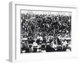 John L. Sullivan V. Jake Kilrain at Richburg, Mississippi on 18th July, 1889-American Photographer-Framed Giclee Print