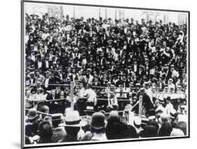 John L. Sullivan V. Jake Kilrain at Richburg, Mississippi on 18th July, 1889-American Photographer-Mounted Giclee Print