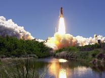 Space Shuttle Discovery at the Kennedy Space Center at Cape Canaveral, Florida, November 9, 2006-John Raoux-Photographic Print