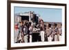 John Wayne sur le tournage by son film Alamo en, 1960 (photo)-null-Framed Photo