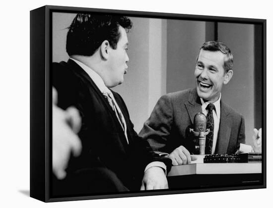 Johnny Carson and Jimmy Breslin Enjoying Conversation During Taping of the Johnny Carson Show-Arthur Schatz-Framed Stretched Canvas