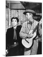 JOHNNY GUITARE, 1954 directed by NICOLAS RAY Joan Crawford and Sterling Hayden (b/w photo)-null-Mounted Photo