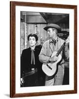 JOHNNY GUITARE, 1954 directed by NICOLAS RAY Joan Crawford and Sterling Hayden (b/w photo)-null-Framed Photo