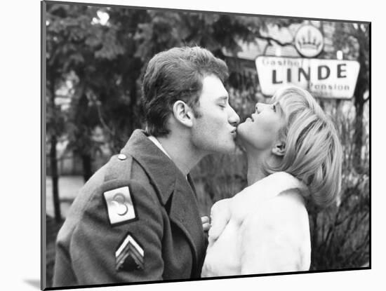 Johnny Hallyday Kissing Sylvie Vartan-DR-Mounted Premium Photographic Print