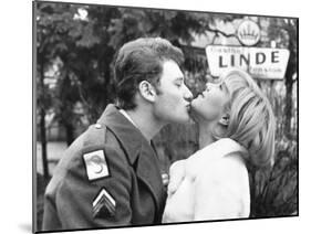 Johnny Hallyday Kissing Sylvie Vartan-DR-Mounted Premium Photographic Print