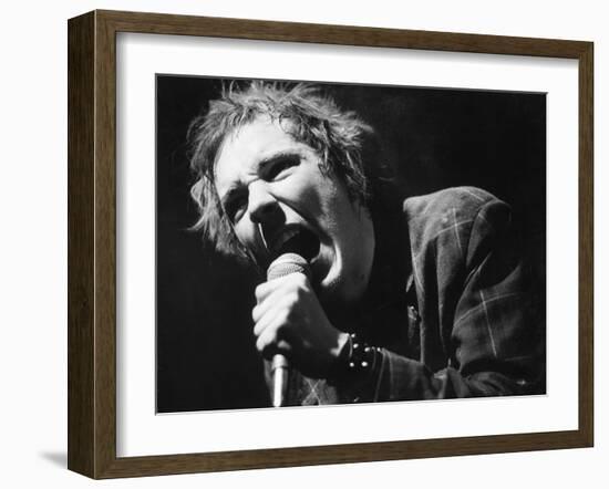 Johnny Rotten Sings-Associated Newspapers-Framed Photo