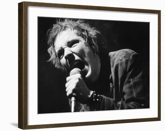 Johnny Rotten Sings-Associated Newspapers-Framed Photo