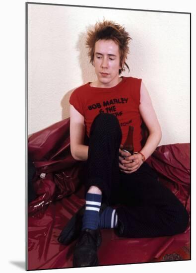 Johnny Rotten-Stockholm 1977-null-Mounted Poster
