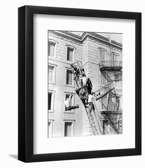 Jonathan Winters, It's a Mad Mad Mad Mad World (1963)-null-Framed Photo