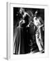 Josette Day and le realisateur Jean Cocteau sur le tournage du film La Belle and la Bete en, 1946 (-null-Framed Photo