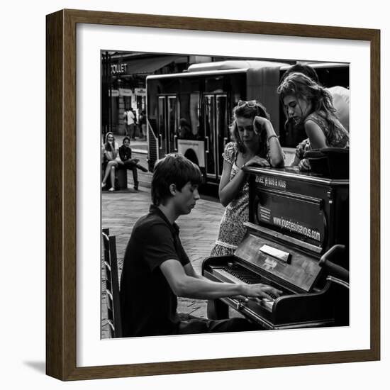 Jouez-Vitaliy-Framed Photographic Print