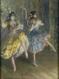 Deux danseuses espagnoles, sur scène, jouant des castagnettes-Juan Roig y Soler-Laminated Giclee Print