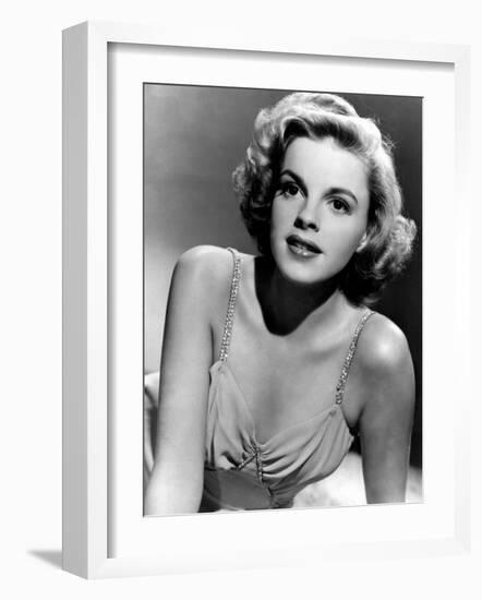 Judy Garland in the Early 1940s-null-Framed Photo