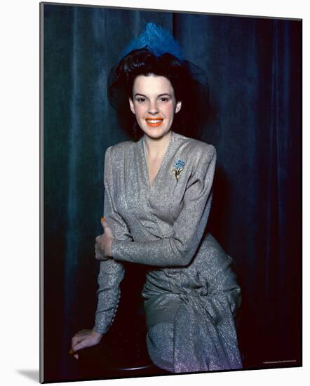 Judy Garland-null-Mounted Photo