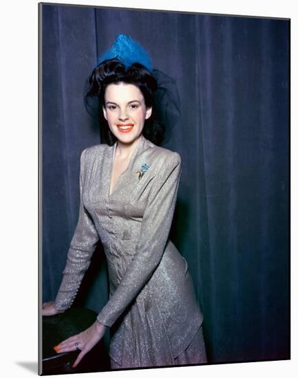 Judy Garland-null-Mounted Photo