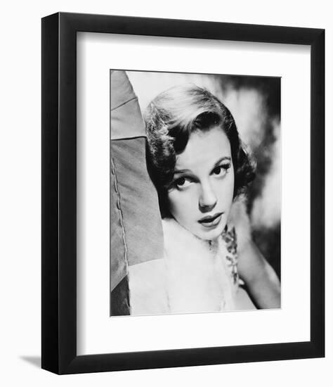 Judy Garland-null-Framed Photo