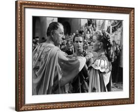 Jules Cesar JULIUS CAESAR by Joseph Mankiewicz with Louis Calhern, Marlon Brando and Greer Garson, -null-Framed Photo