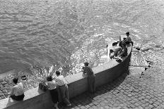 Fisher On The Seine, Paris-Jules Dortes-Giclee Print