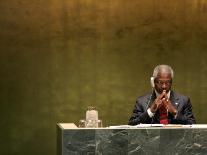 United Nations Secretary General Kofi Annan Listens to Statements Made by Members-Julie Jacobson-Photographic Print