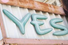 Sign saying 'YES'. La Paz, Mexico.-Julien McRoberts-Photographic Print
