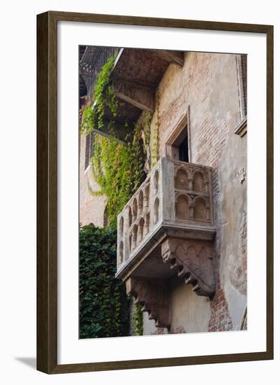 Juliet's House and Juliet's Balcony, Verona, UNESCO World Heritage Site, Veneto, Italy, Europe-Nico Tondini-Framed Photographic Print