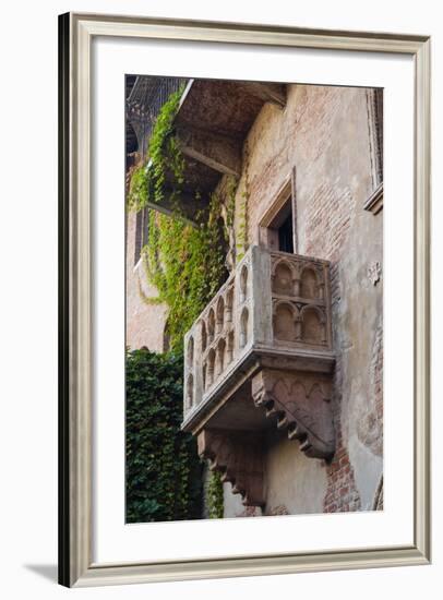 Juliet's House and Juliet's Balcony, Verona, UNESCO World Heritage Site, Veneto, Italy, Europe-Nico Tondini-Framed Photographic Print