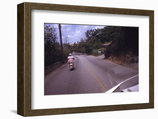 July 1973: Bermuda Street-Alfred Eisenstaedt-Framed Photographic Print