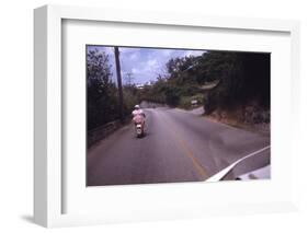 July 1973: Bermuda Street-Alfred Eisenstaedt-Framed Photographic Print