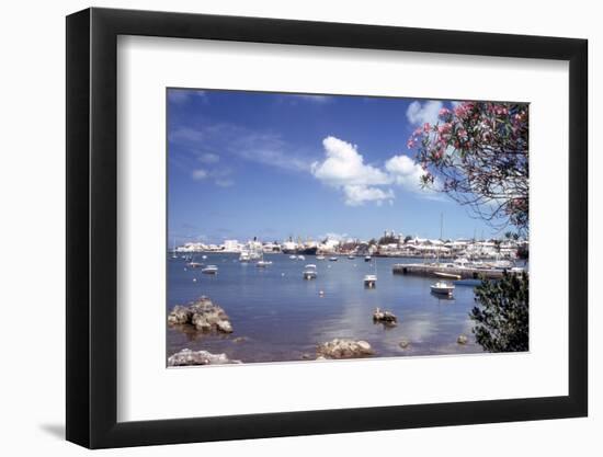 July 1973: Bermuda-Alfred Eisenstaedt-Framed Photographic Print