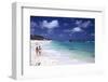 July 1973: Couple Walking on the Beach, Bermuda-Alfred Eisenstaedt-Framed Photographic Print